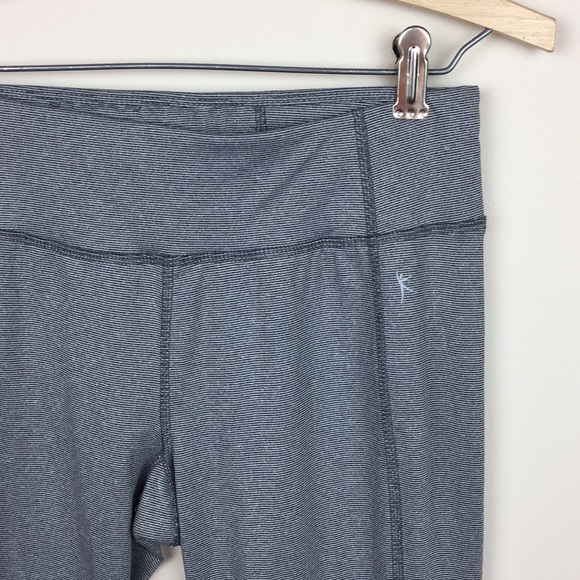 Danskin Now - Fitted Drawstring Waist Capri Pants - Picture 2 of 6